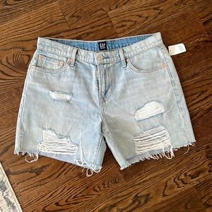Gap Destroyed denim NWT 28